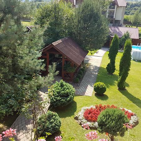 U Neli Hotel Solochin Exterior photo